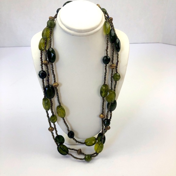 Necklace with Green and Gold - Picture 1 of 7